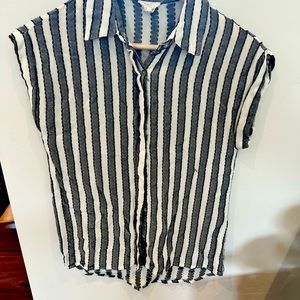 Harper heritage blouse, Women’s small.